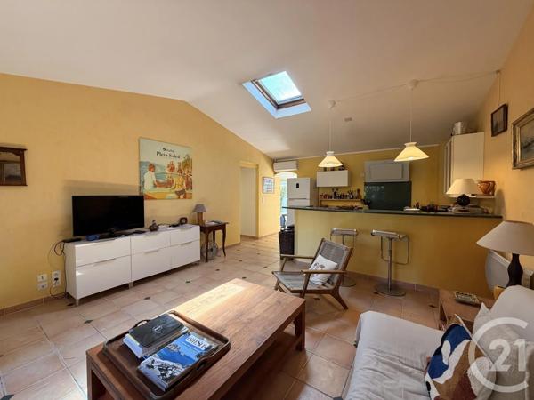 Maison à vendre  3 pièces - 57,95 m 2   ST TROPEZ  - 83