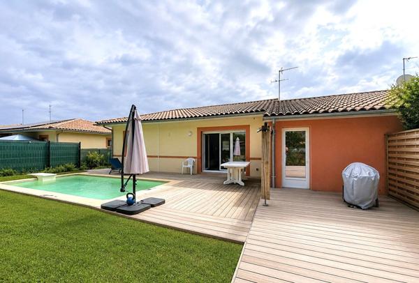 Maison de plain-pied avec piscine en résidence sécurisée Montauban Nord
