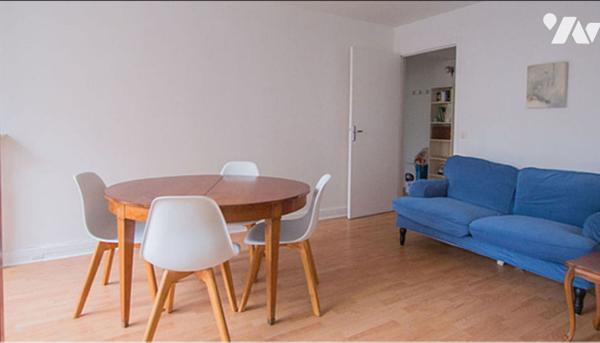 À VENDRE : Appartement idéalement situé dans le 15ème arrondissement.