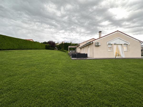 Maison familiale meublée 110 m2 sur terrain 1200 m2- Aubière - Aubière