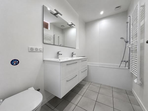 Maison familiale meublée 110 m2 sur terrain 1200 m2- Aubière - Aubière