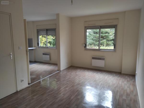 Studio à louer à Bourg-en-Bresse dans l'Ain (01000), ref : Studio BROU   
Brou