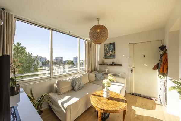 Dernier Étage Vue Mer Panoramique – Duplex d’Exception à Saint-Jean