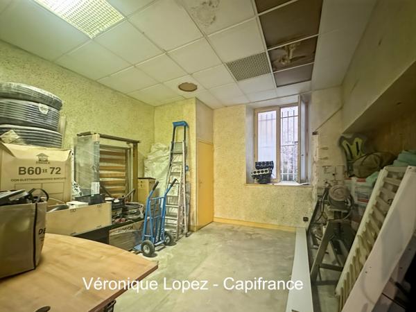 Exclusivité, Villeneuve sur Lot, local à usage de bureaux ou de stockage de 94 m²