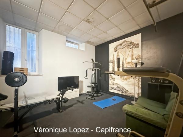 Exclusivité, Villeneuve sur Lot, local à usage de bureaux ou de stockage de 94 m²