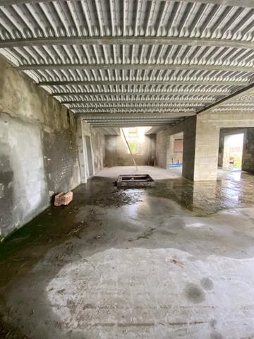 Épargnes (17120) Epargnes Maison 270 m² gros œuvre terminé Terrain environ 1098 m².