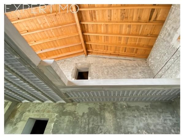 Épargnes (17120) Epargnes Maison 270 m² gros œuvre terminé Terrain environ 1098 m².