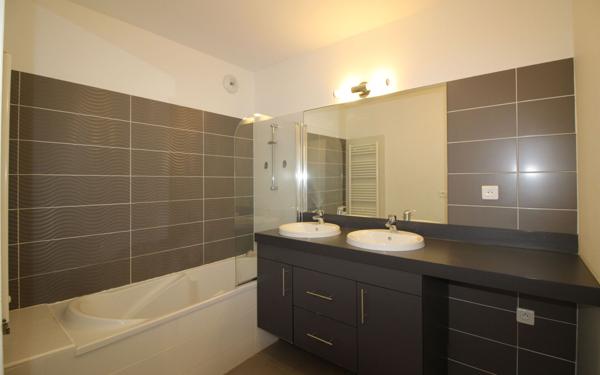 Appartement à vendre    3 pièces • 63,70 m2 Juvignac