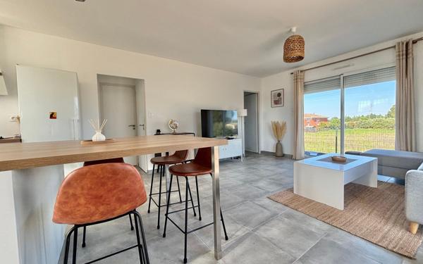 Maison à vendre    3 pièces •  Vauvert
