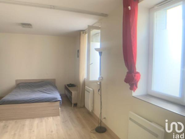 Location appartement 1 pièce 34 m² Nanterre