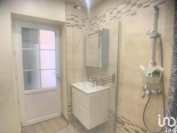 Location appartement 1 pièce 34 m² Nanterre