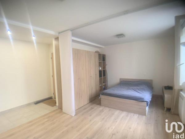 Location appartement 1 pièce 34 m² Nanterre