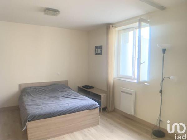 Location appartement 1 pièce 34 m² Nanterre