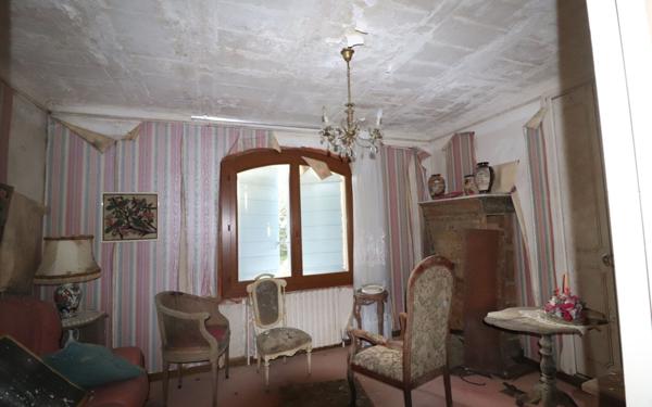 Maison à vendre    5 pièces • 230 m2 Auriol