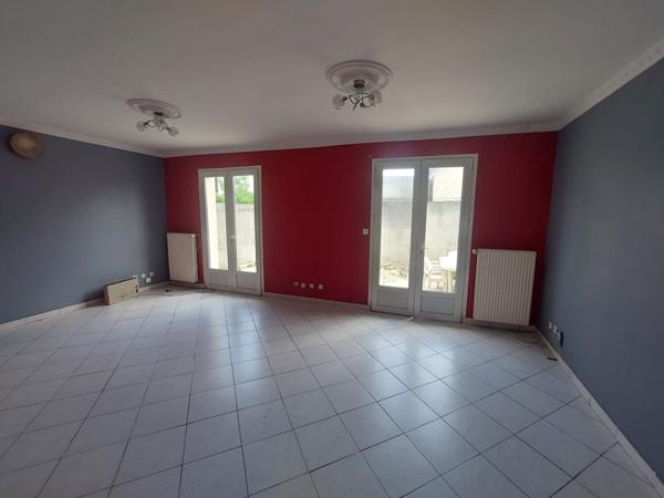 Maison 4 pièces €287 000 ** - Référence 4386