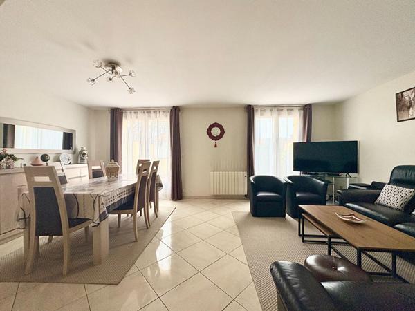 MAISON DE 7 PIECES A VENDRE A PLAISIR - BRETECHELLE