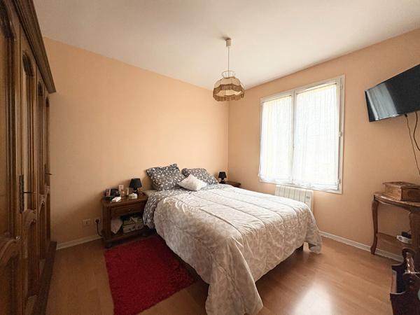 MAISON DE 7 PIECES A VENDRE A PLAISIR - BRETECHELLE