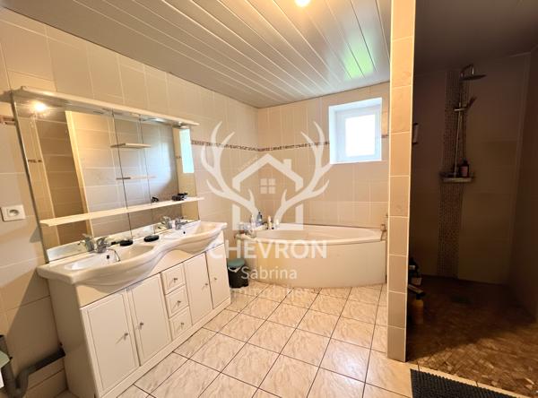 Dom-le-Mesnil (08160) Maison DOM LE MESNIL 4 Pièces 118 m²