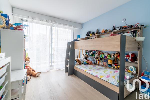 Appartement à vendre 3 pièces 74 m² Puteaux