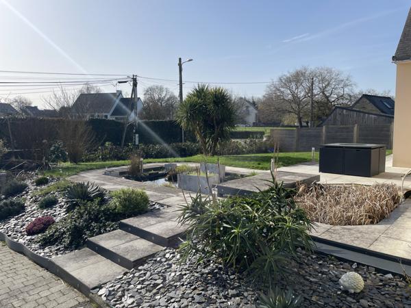 MAISON 166 m² AU SOL / 4 CHAMBRES / TERRAIN 1 000 m² / VILLAGE GUERANDE