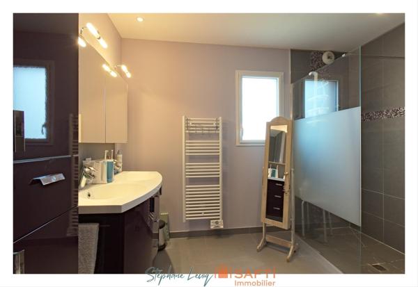 Volumes rares pour une grande maison familiale