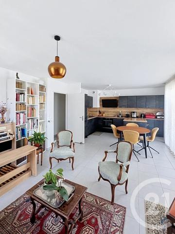 Appartement F4 à vendre  4 pièces - 86,31 m 2   ST JEAN DE VEDAS  - 34