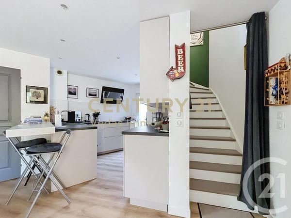 Maison à vendre  3 pièces - 74 m 2   ST JEAN DE VEDAS  - 34