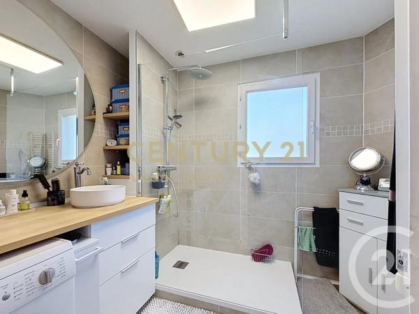 Maison à vendre  3 pièces - 74 m 2   ST JEAN DE VEDAS  - 34