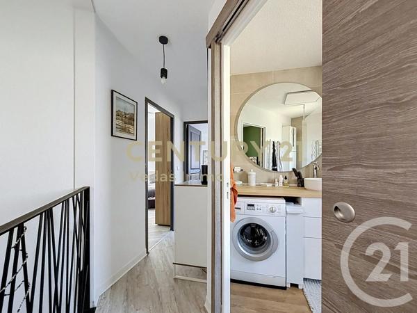 Maison à vendre  3 pièces - 74 m 2   ST JEAN DE VEDAS  - 34