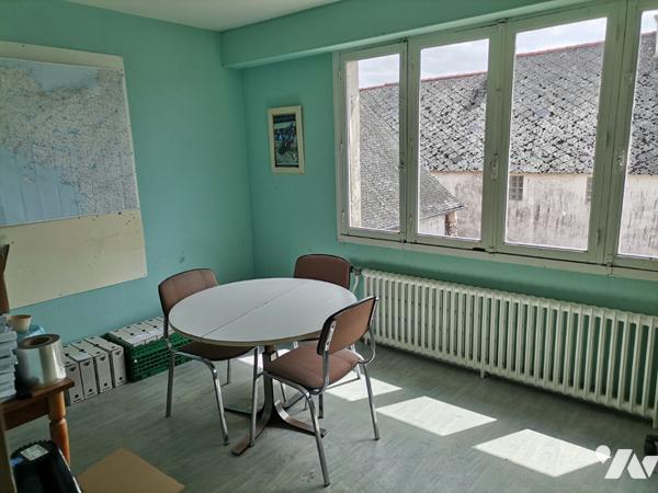 MAURON - EXCLUVISITE, Ensemble immobilier avec bureaux, entrepôt et grange