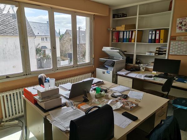 MAURON - EXCLUVISITE, Ensemble immobilier avec bureaux, entrepôt et grange