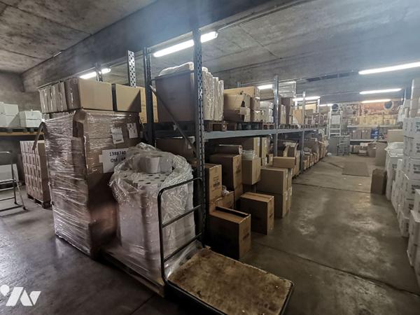 MAURON - EXCLUVISITE, Ensemble immobilier avec bureaux, entrepôt et grange