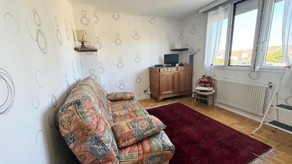 À vendre – Maison 5 pièces avec cour privative à Balizy