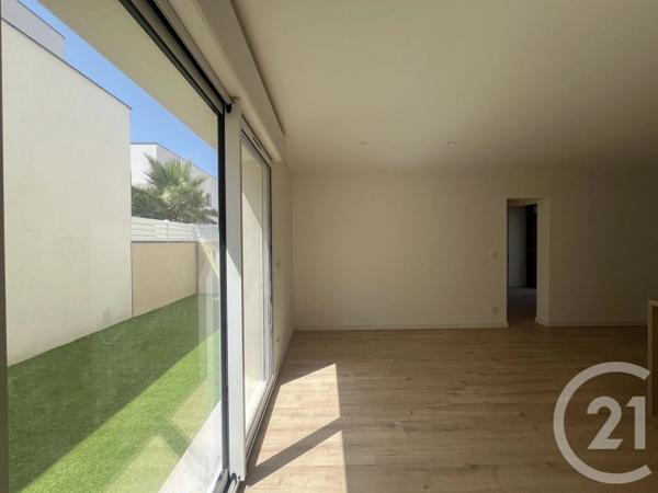 Appartement T3 à vendre  3 pièces - 50,66 m 2   AGDE  - 34