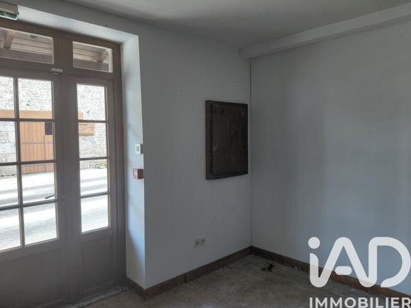 Maison à vendre 10 pièces 376 m² Saint-Amand-Jartoudeix