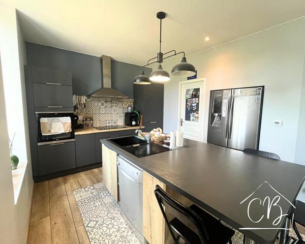 Maison de ville renovée 5 pièce(s) 99 m2 - 24290 Montignac Lascaux