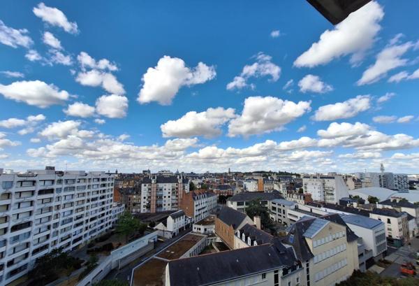 Appartement T5 à louer - 97 m² (réf : 563657)