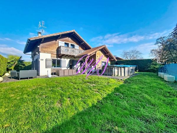 Chalet de 103.70 m² 3 chambres avec studio indépendant, piscine chauffée et terrain clos de 615 m²