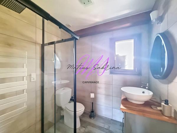 Chalet de 103.70 m² 3 chambres avec studio indépendant, piscine chauffée et terrain clos de 615 m²