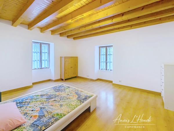 MAISON A LOUER - 3 chambres / 185m² / ARBUSIGNY (74)