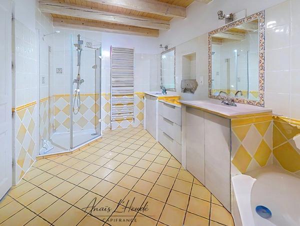 MAISON A LOUER - 3 chambres / 185m² / ARBUSIGNY (74)