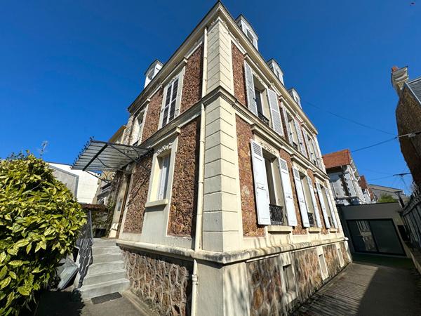 Immeuble Fontenay Sous Bois 10 pièce(s) 184.09 m2