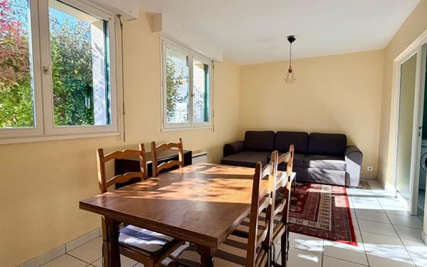 Maison à vendre    2 pièces •  Arzon