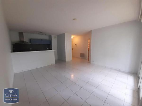 Appartement à louer 2 pièces 43.38m² Limoges (87000)