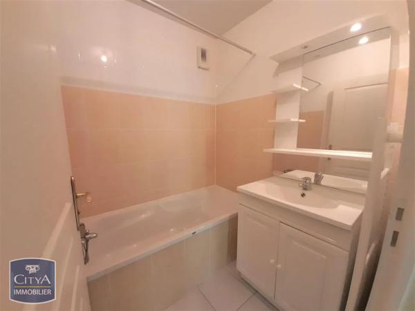 Appartement à louer 2 pièces 43.38m² Limoges (87000)