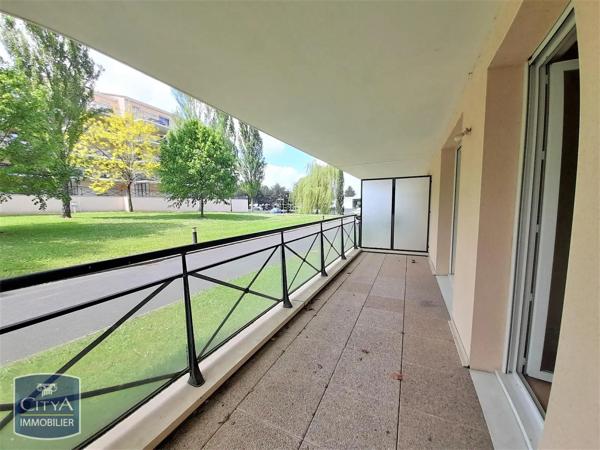 Appartement à louer 2 pièces 43.38m² Limoges (87000)