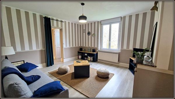 Maison meublée à vendre proche de VOUZIERS (08) avec jardin