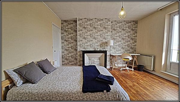 Maison meublée à vendre proche de VOUZIERS (08) avec jardin