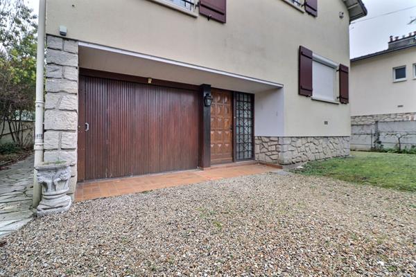 Charmant pavillon individuel 5 chambres avec jardin  ? Taverny