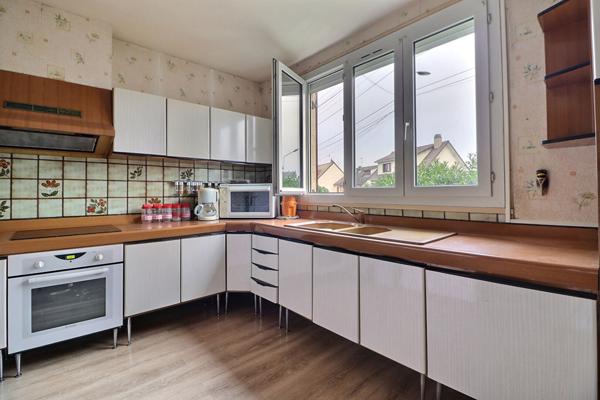 Charmant pavillon individuel 5 chambres avec jardin  ? Taverny